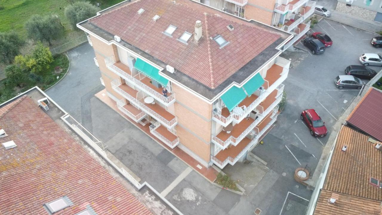 La Casa Di Giugiu Apartment Diano Marina Bagian luar foto